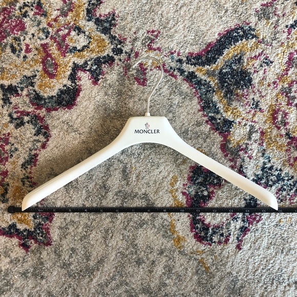 Moncler Hanger - Picture 2 of 2